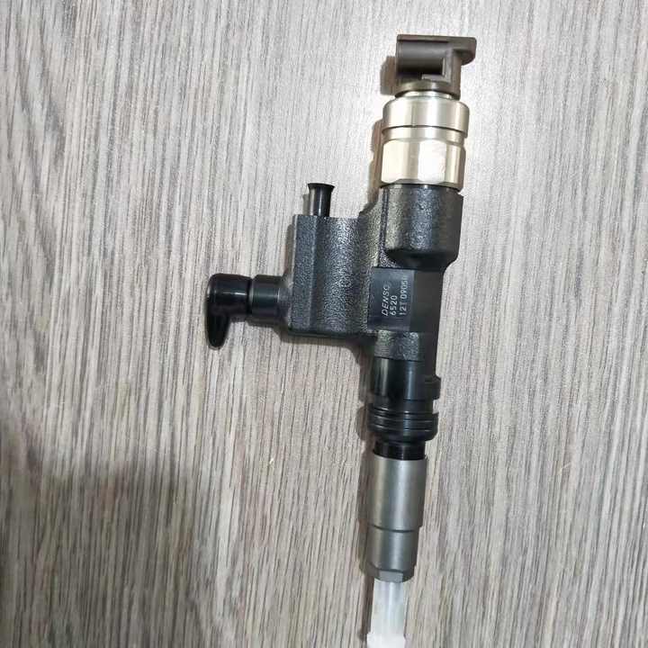 Common Rail Injector 095000-6631